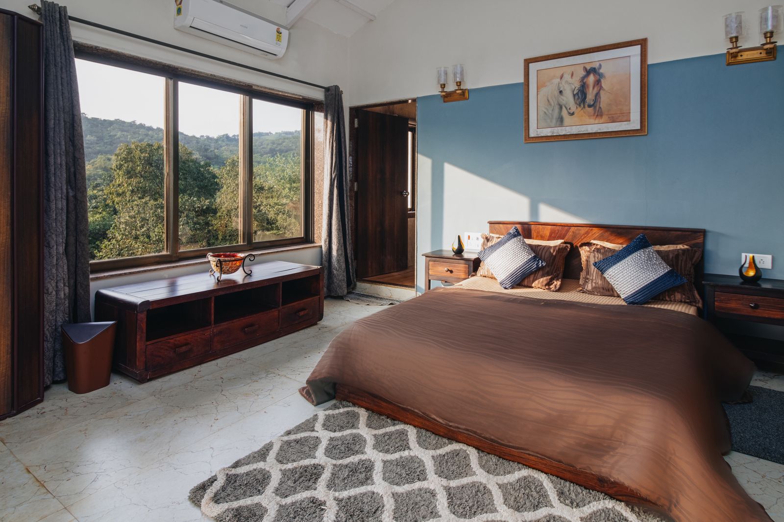 Elegant Rooms